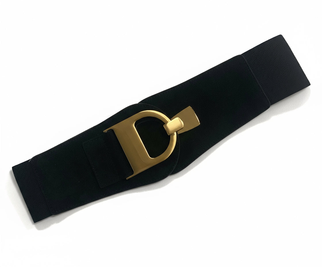 Opasek s ozdobným zapínáním