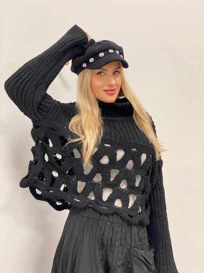 Černý svetr s rolákem