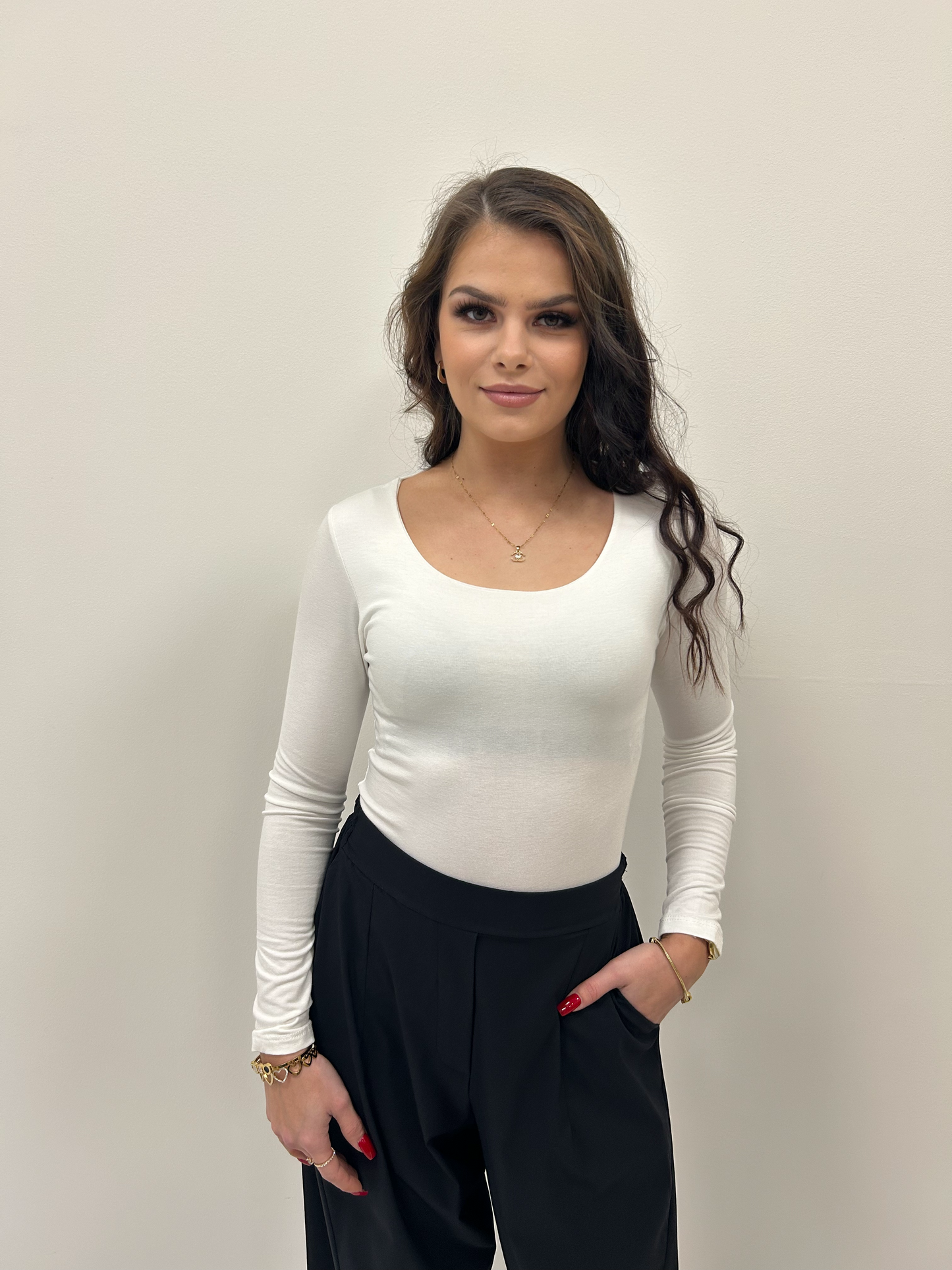Body s dlouhým rukávem bílé