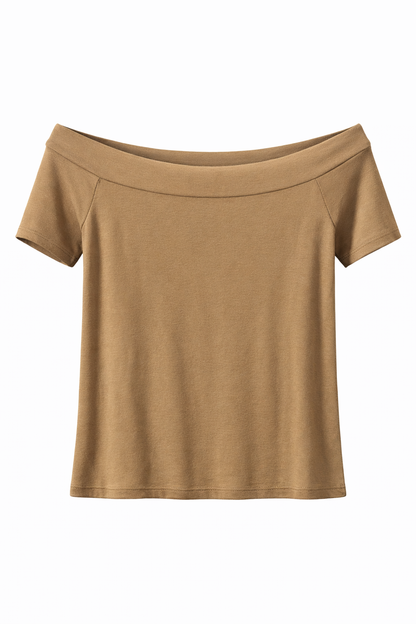 Top camel s lodičkovým výstřihem