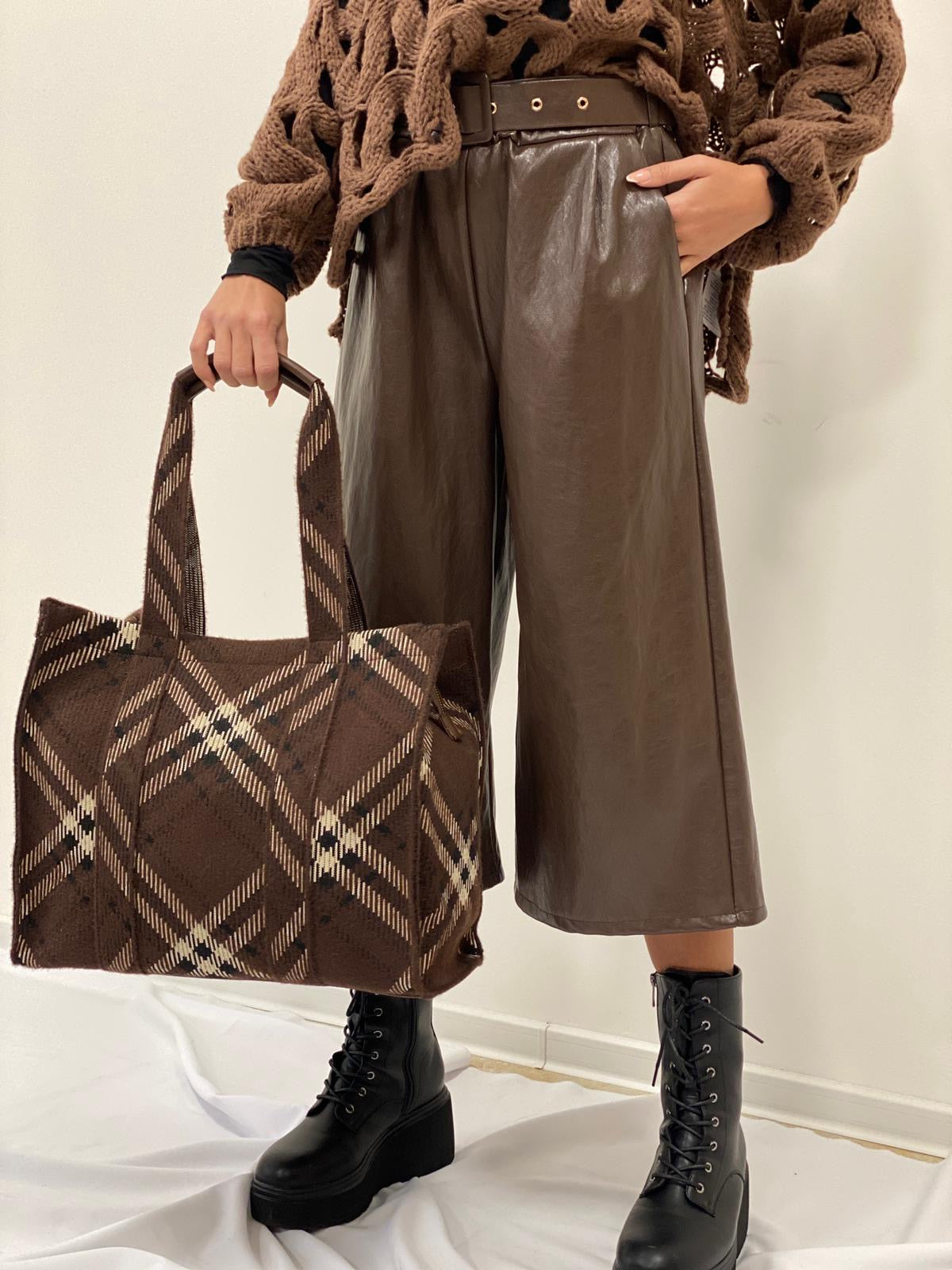 Koženkové kalhoty s páskem